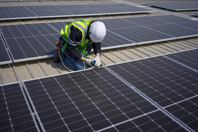 Power Installation Components Installation of photovoltaic panels serving buildings: guide to the ...