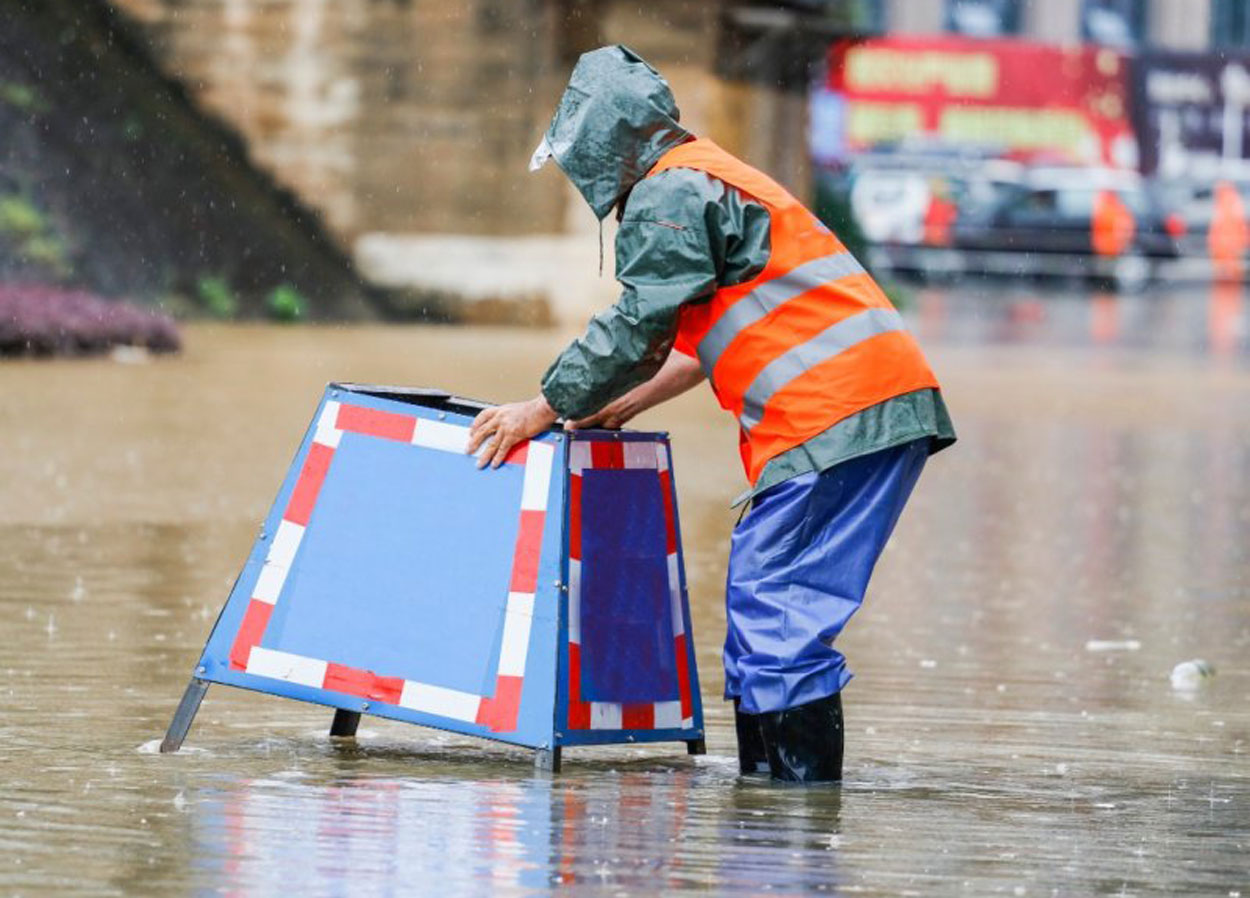 Climate change and flood risk: the importance of prevention and protection from ebb