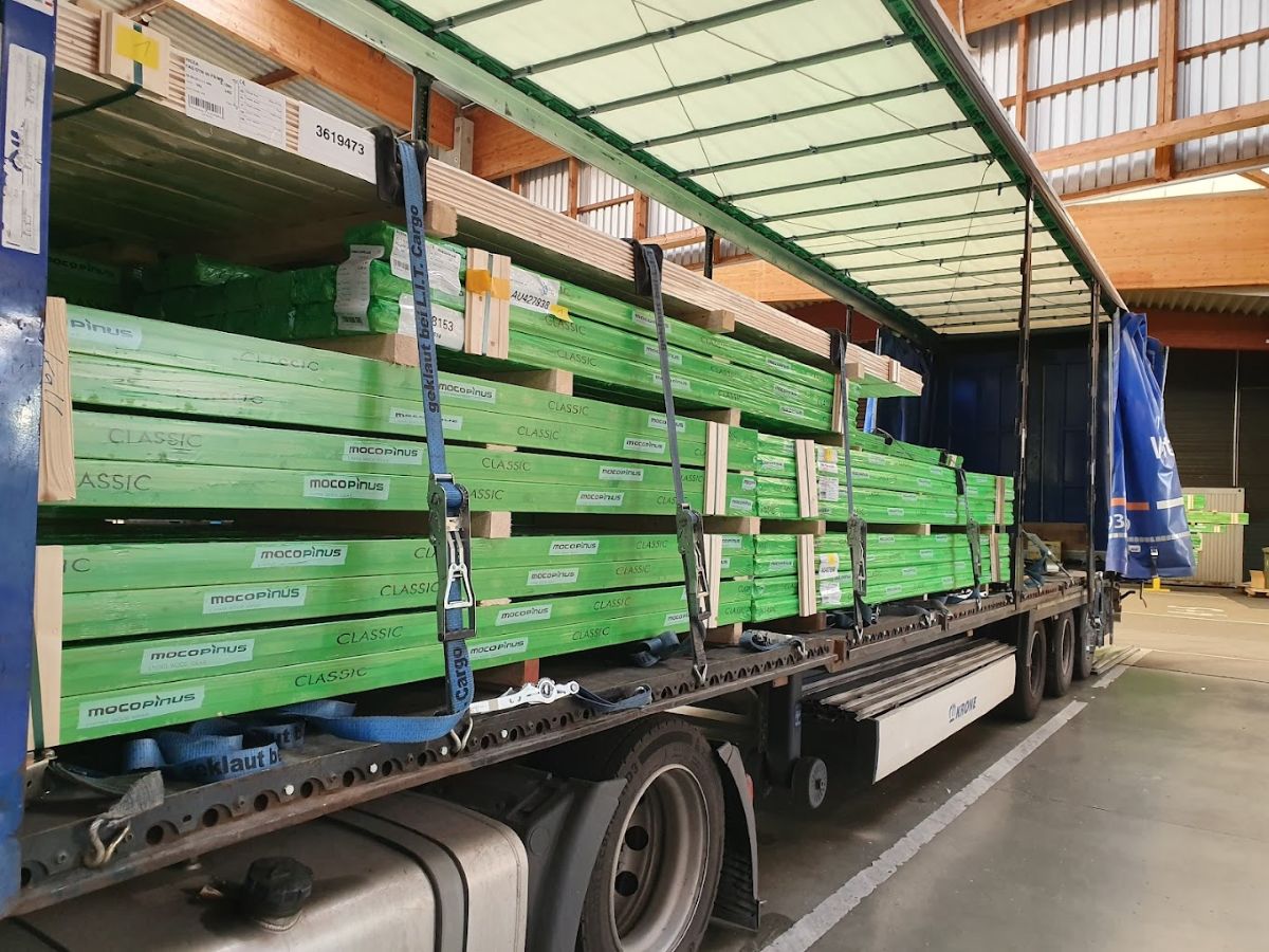 Hard blow in the wood industry: Mocopinus announces the closure of three sites