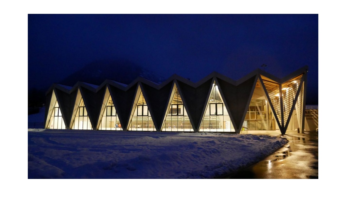 Briançon: an extraordinary framework for a gymnasium designed for the mountains