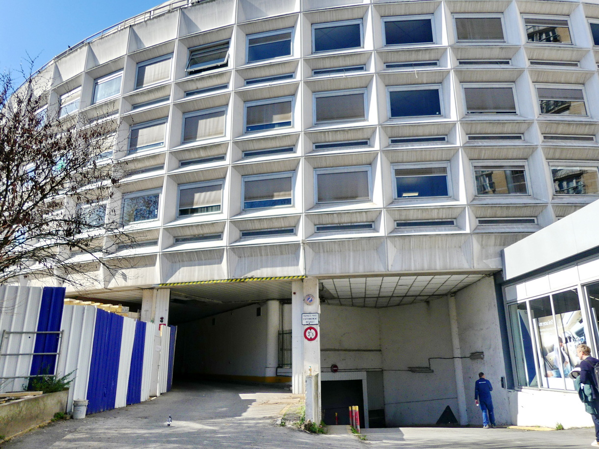 In Paris, Lockall transforms a 7-level underground car park into a storage center