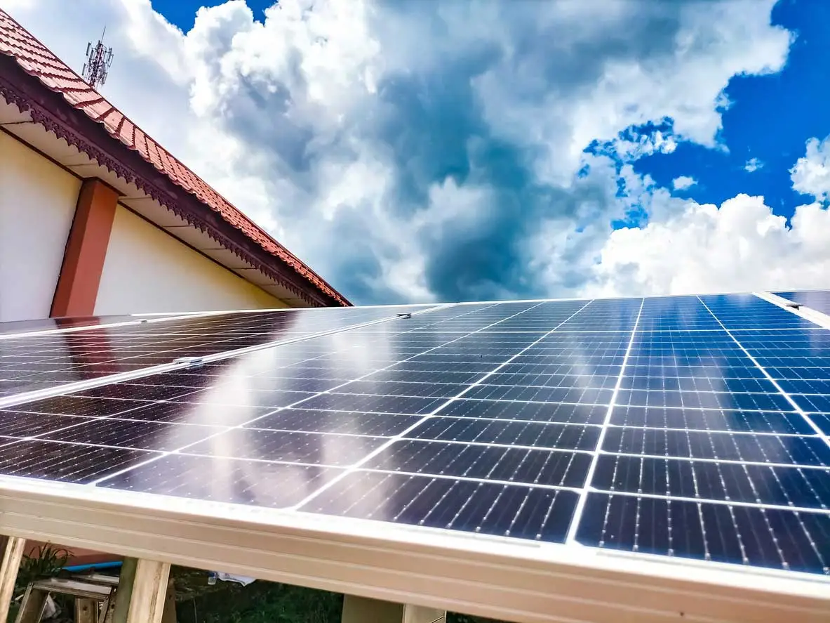 Photovoltaic does not save abuse: no taxation and inevitable demolition