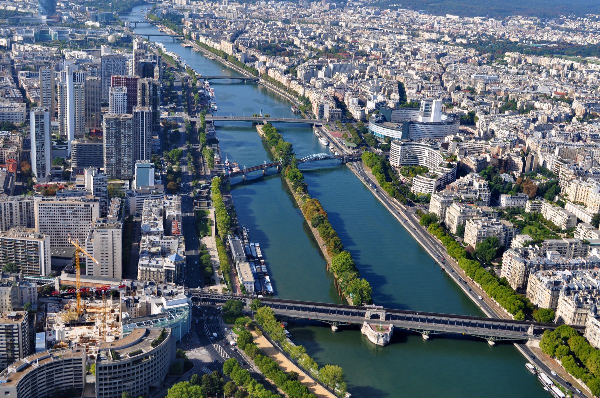 “Right to beauty”, construction sites, “black spots”: Emmanuel Grégoire in the reconquest of Paris