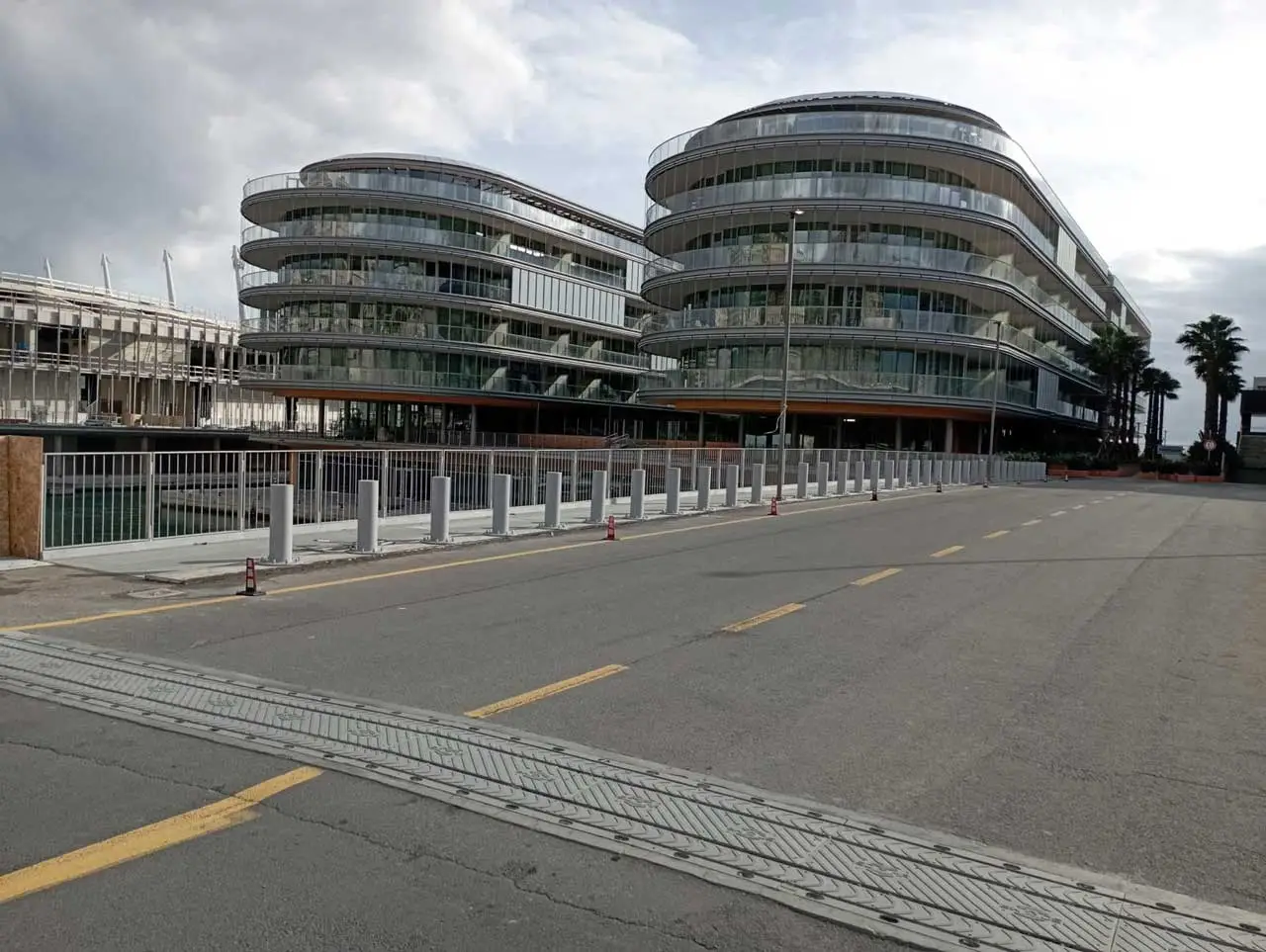 Ponti mobili sul Waterfront di Levante a Genova: i dissuasori custom Pilomat p ponte genova3