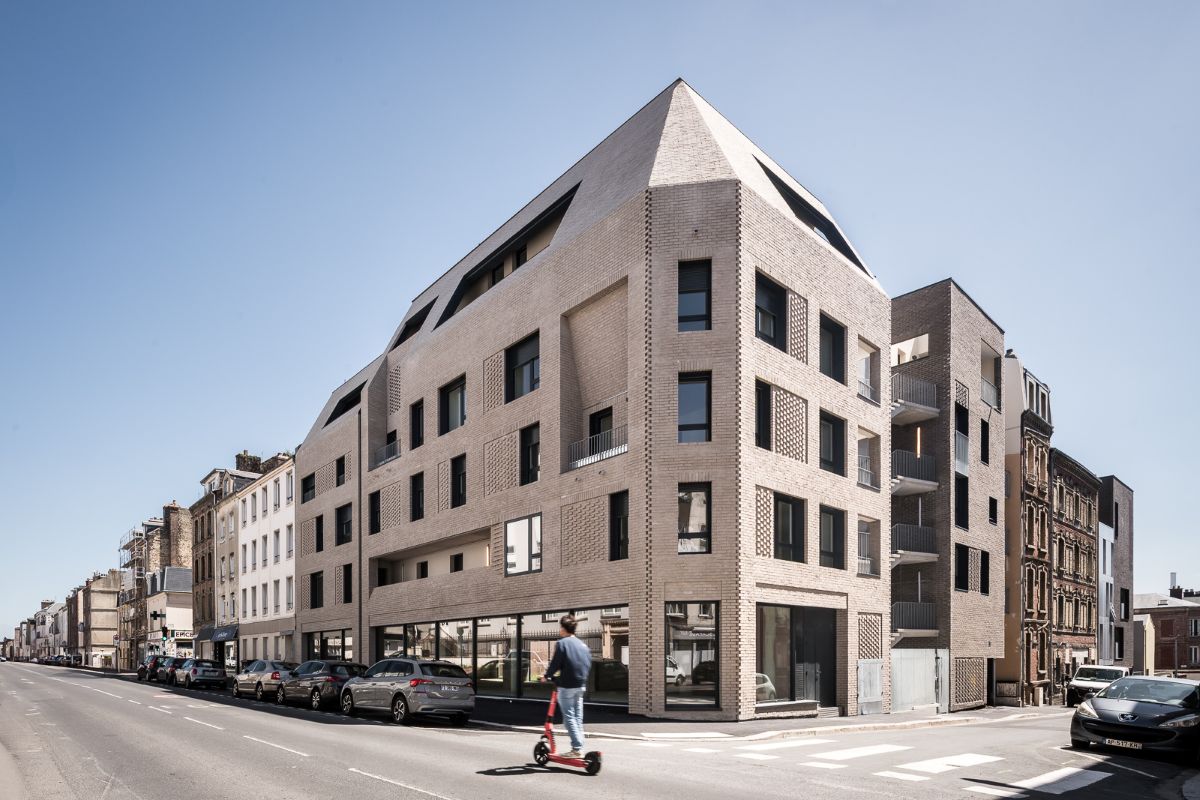 In Le Havre, the Limmat residence reinterprets industrial heritage through brick