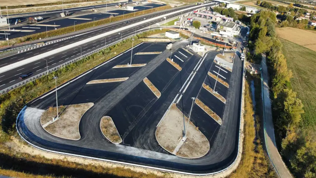 A4 Venice-Trieste: new Fratta North and South rest areas with i.tech CARGO floors Fratta stop