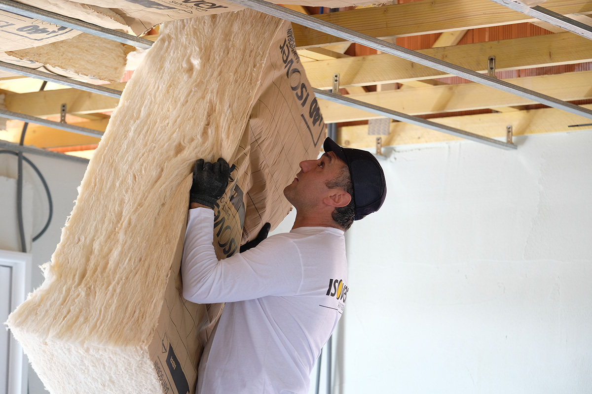 Summer comfort: up to 10°C lower in the attic with Isover and Placo solutions