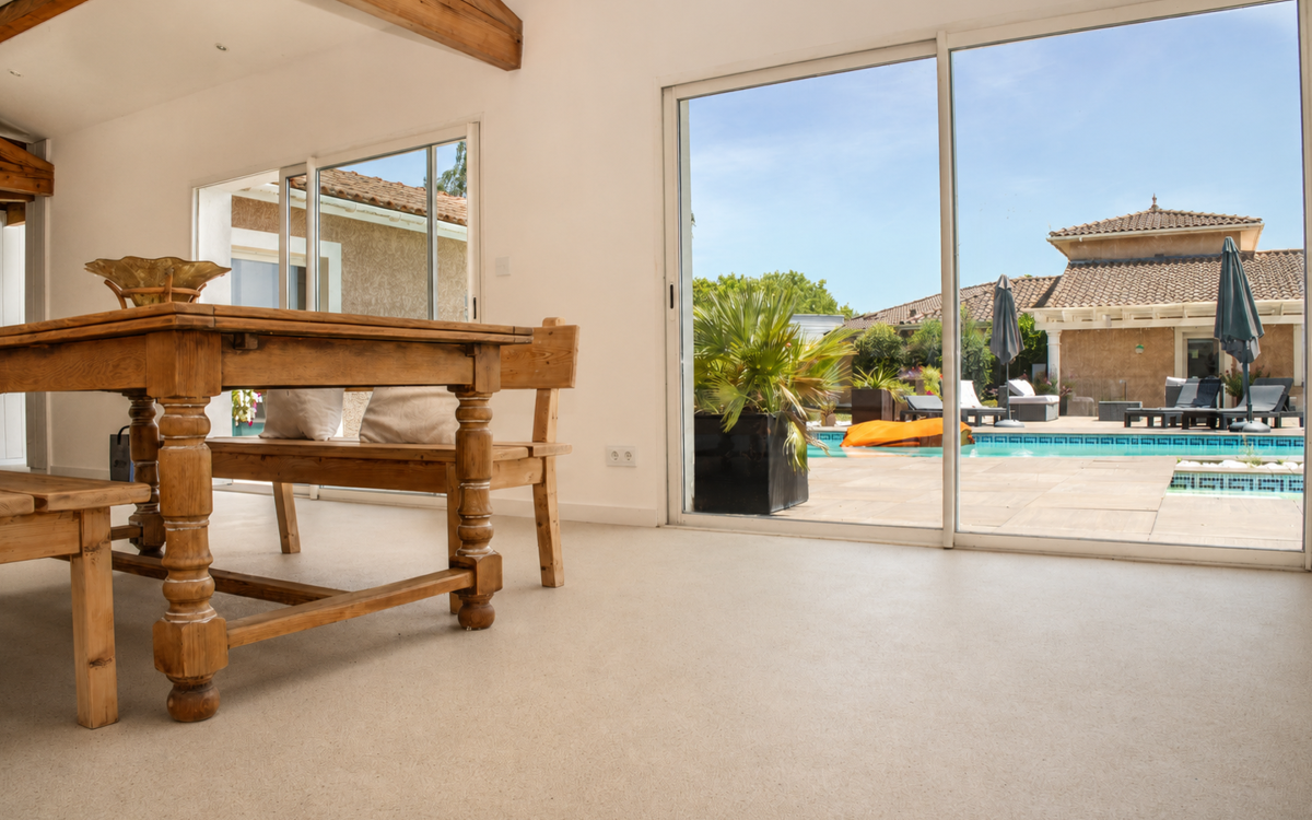 The draining soil specialist LRVision enters the home market