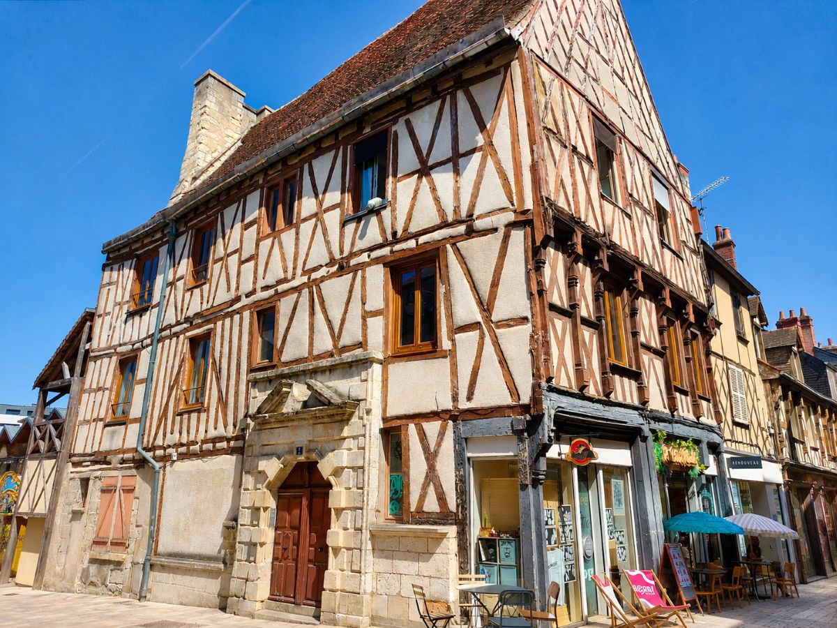 Energy renovation: a new ABF guide for heritage buildings
