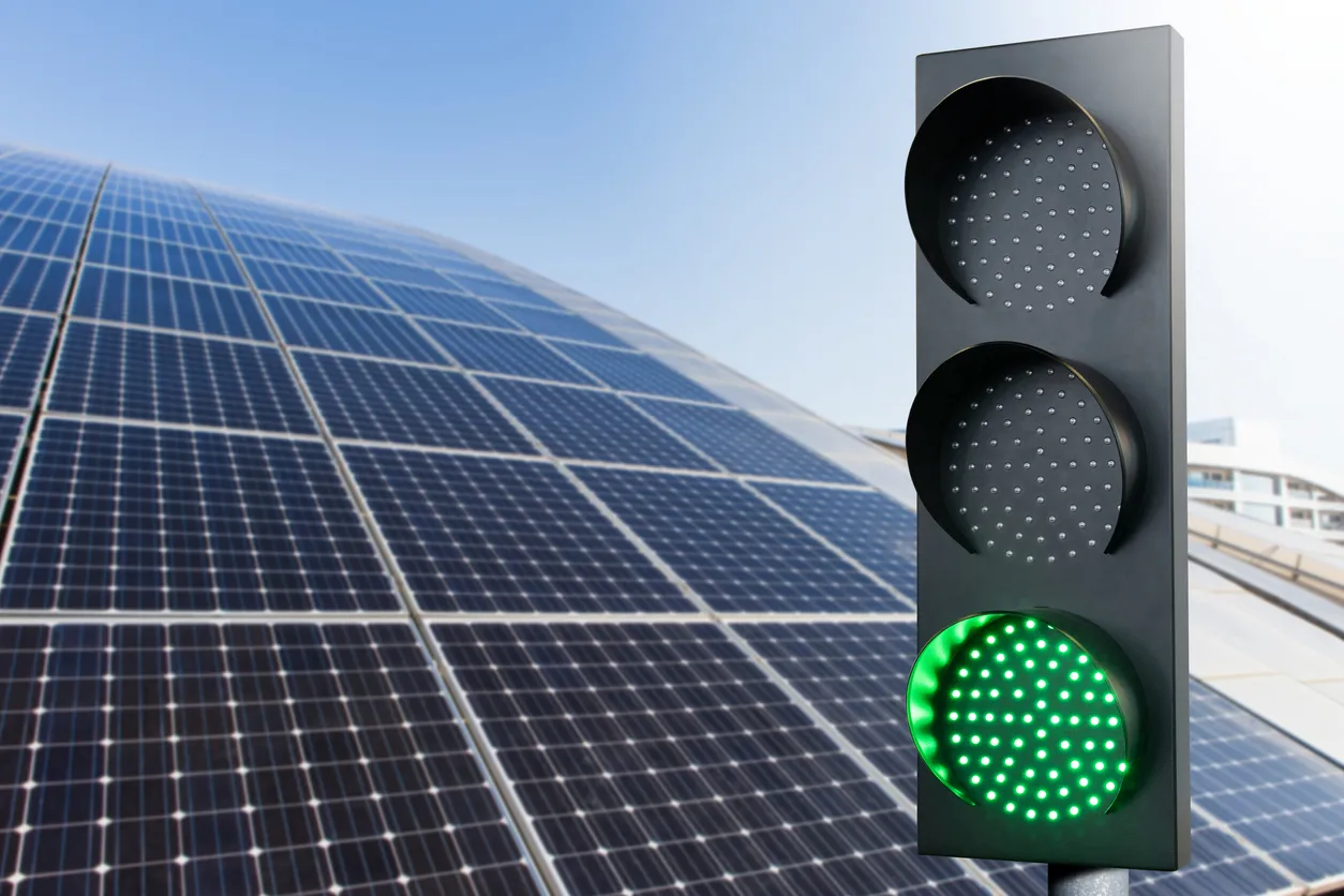 Photovoltaic on unsuitable areas: what the Regions can do (and what not)