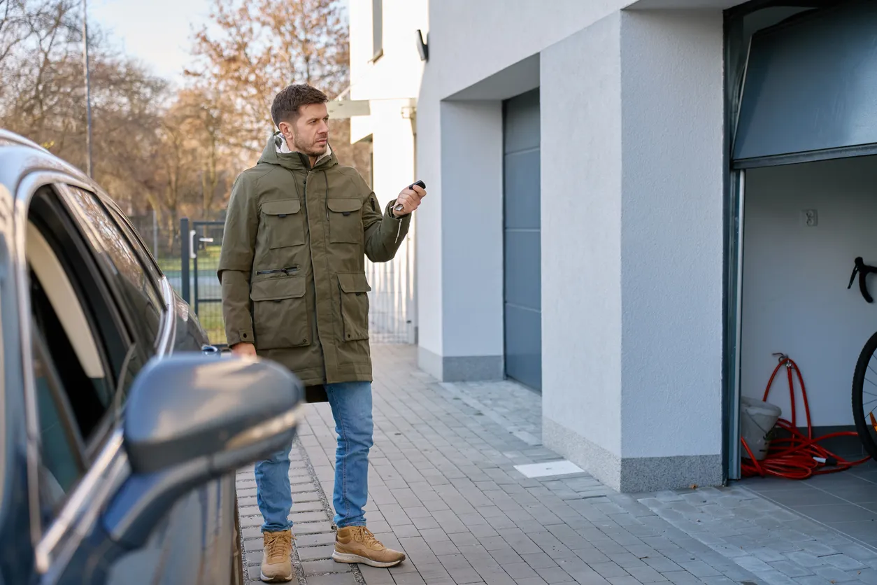 Appurtenant garage even 150 meters from home: what the jurisprudence says