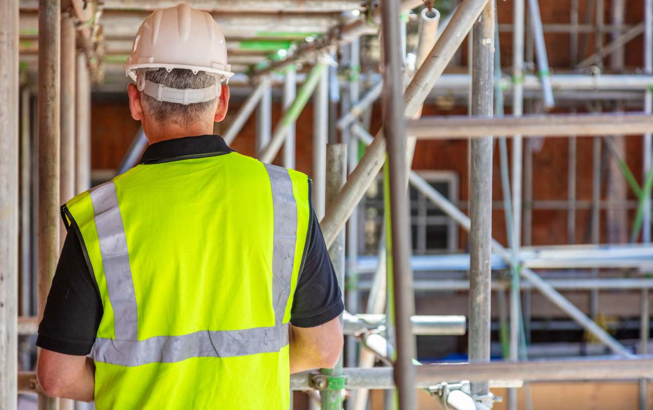 Holiday canceled November 4th: how does the pay slip of construction workers and employees work?